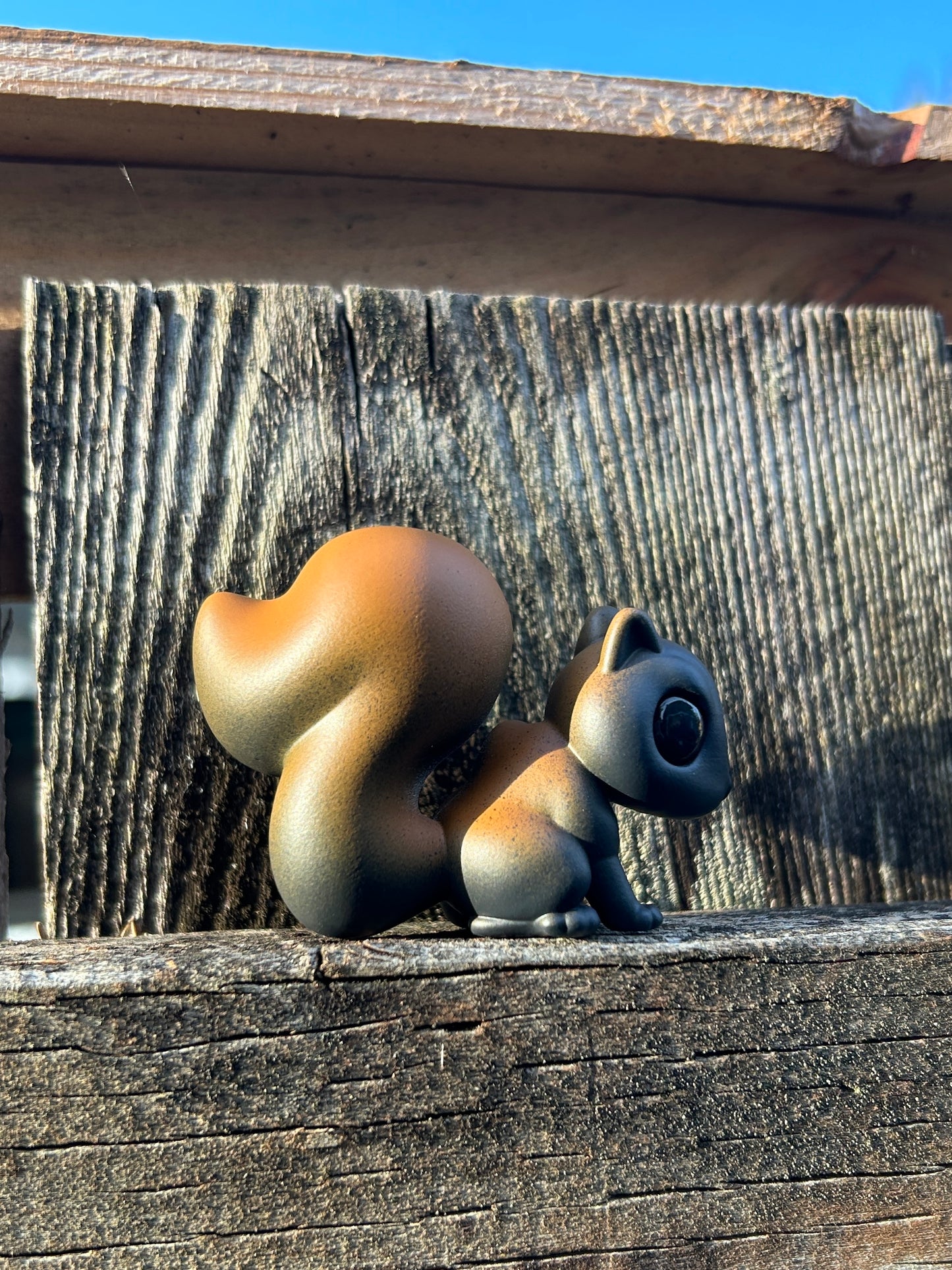 Cinnamon morphe squirrel figure