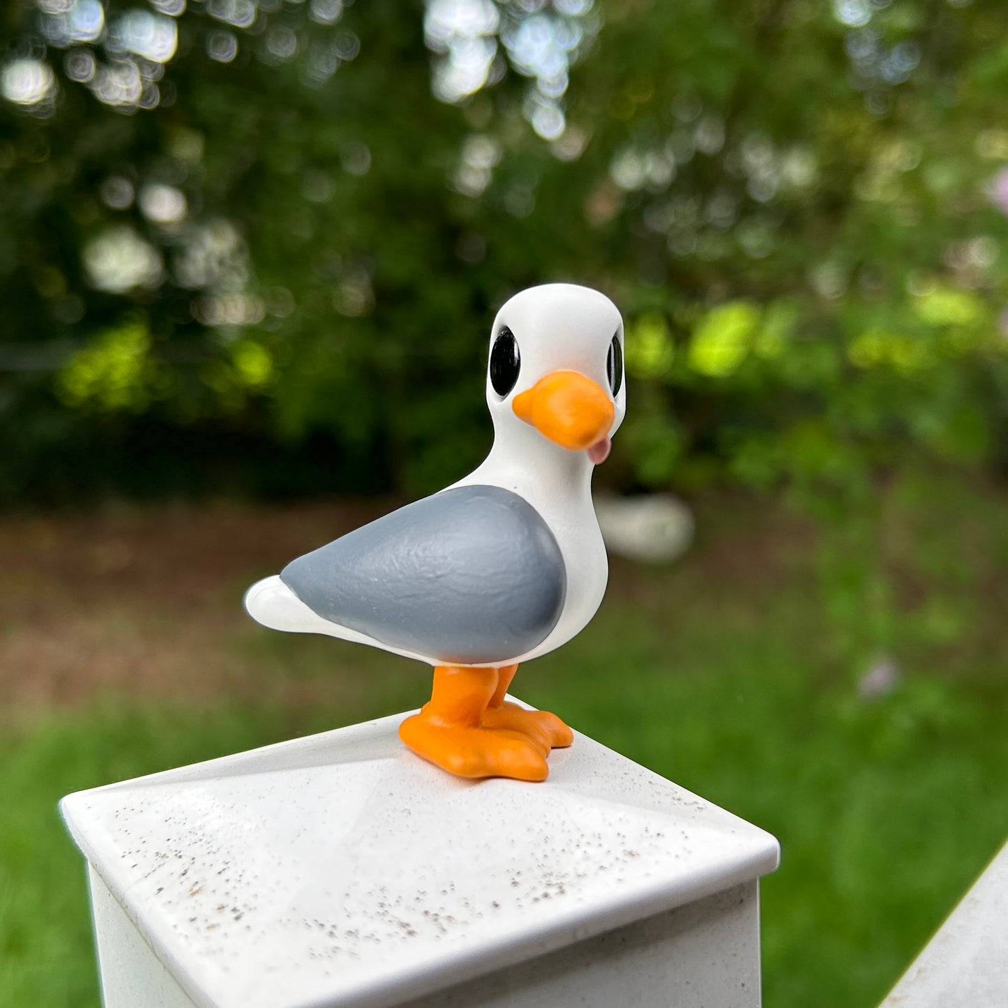 Seagull figurine