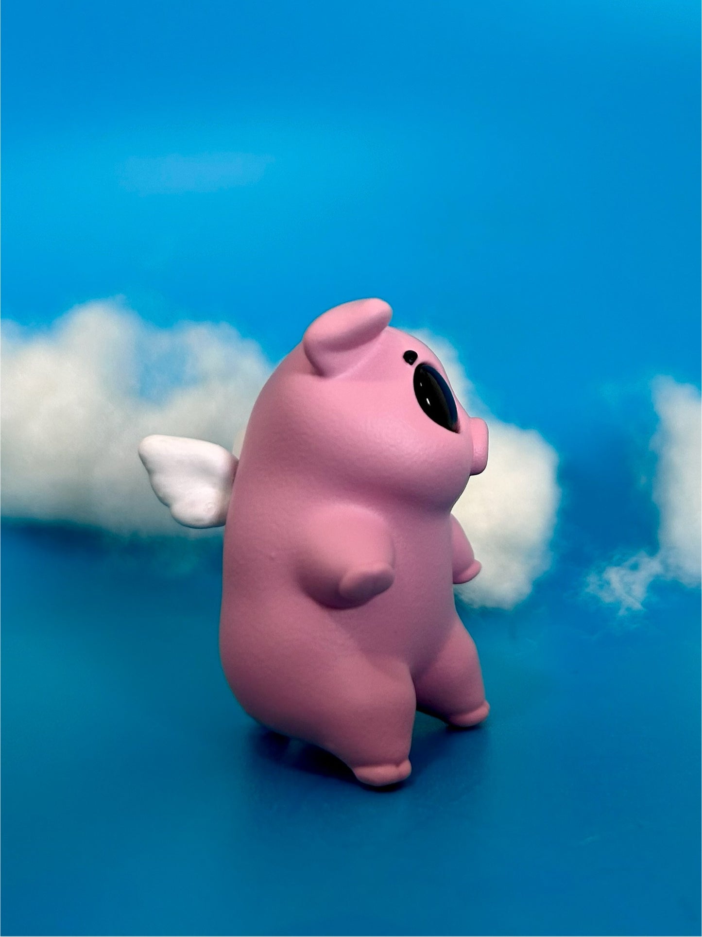 Flying pig figure without stand - side