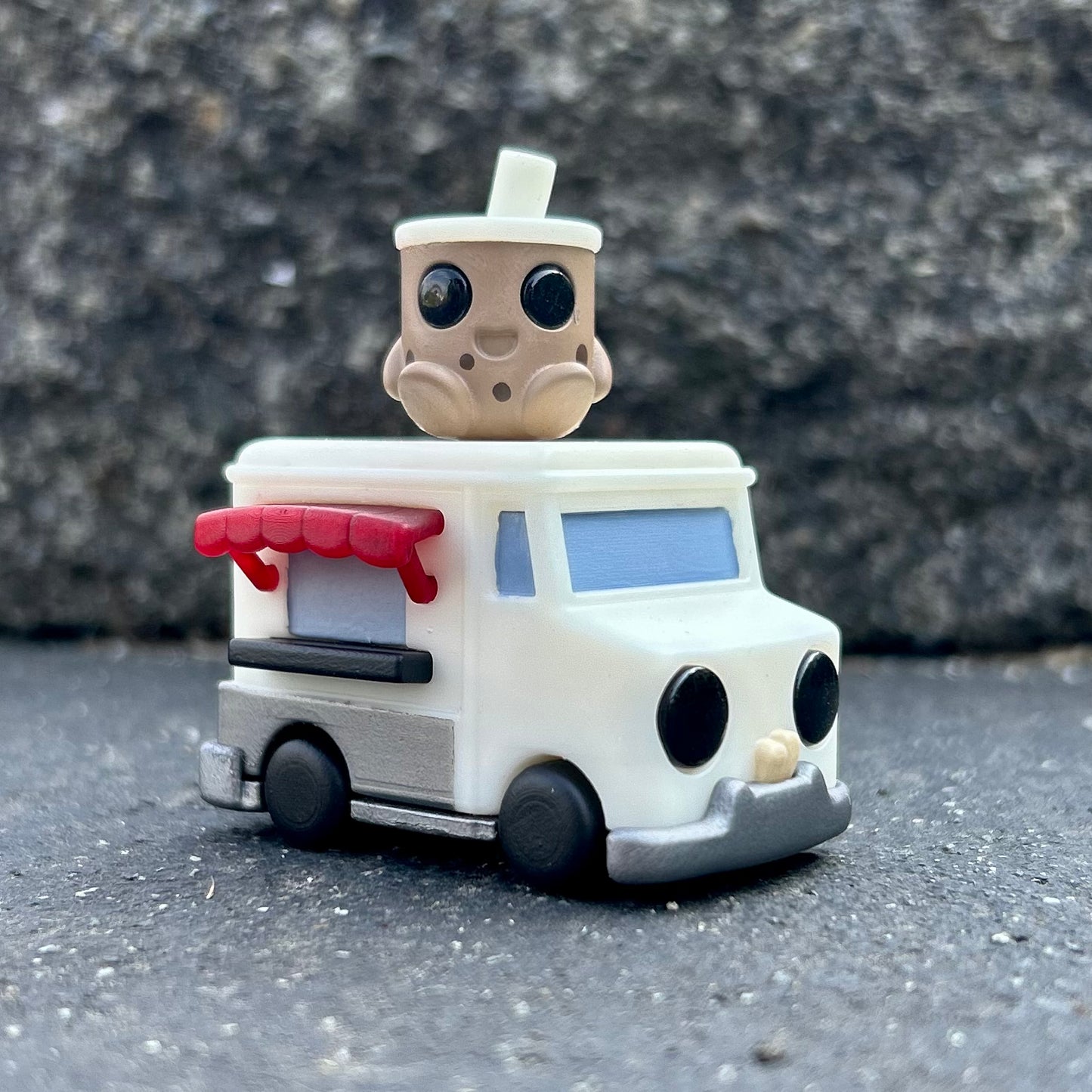 Bubbletea food truck figurine
