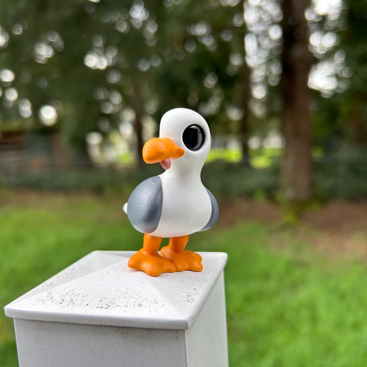 Seagull figurine