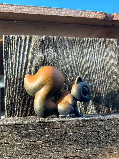 Cinnamon morphe squirrel figure